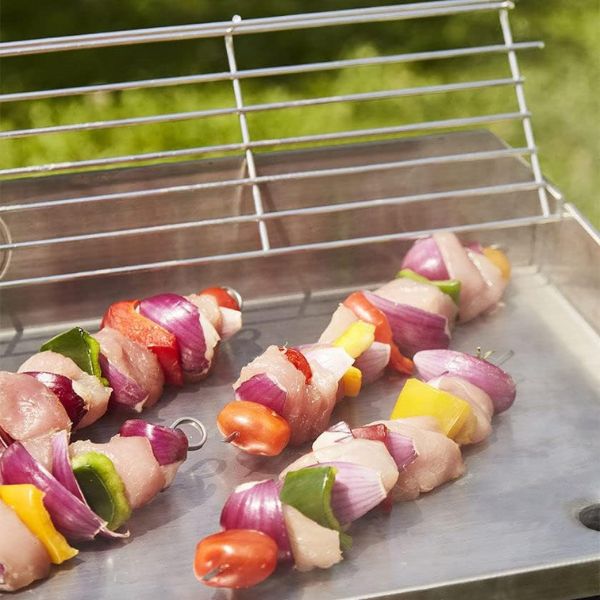 la cuisson des brochettes sur une plancha gaz Silvia sur Club Brasero 