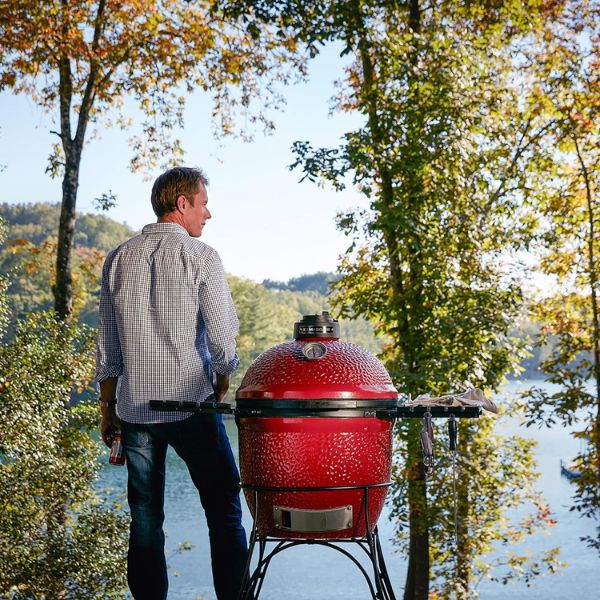 Kamado Joe utilisé en pleine nature sur Club Brasero 